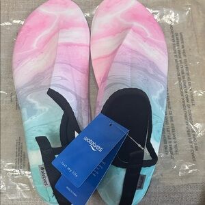 Womens Water Shoes Slip On Fabric Lightweight 8-10